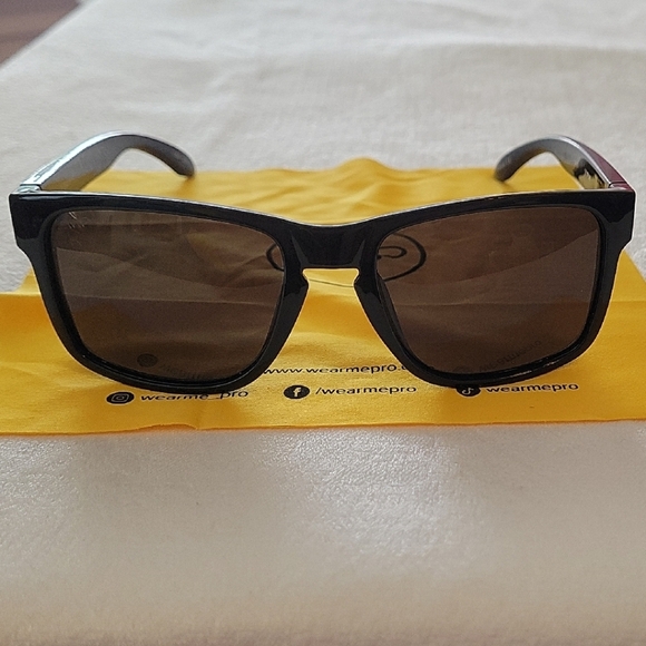 wear me pro Other - Black Sunglasses